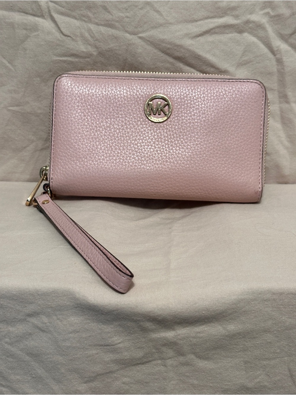 Michael Kors Blush Pink Pebbled Leather Zip Wristlet